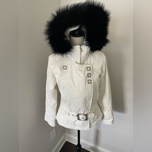 Ladies Nils ski jacket. Size 4 petite. Fur trim hood.